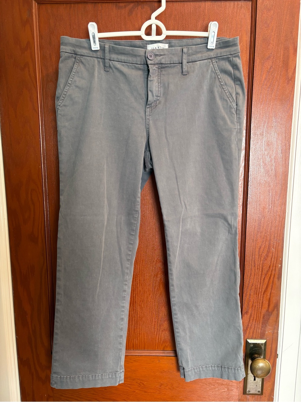LILA RYAN Women’s Slate Gray Chino Pants